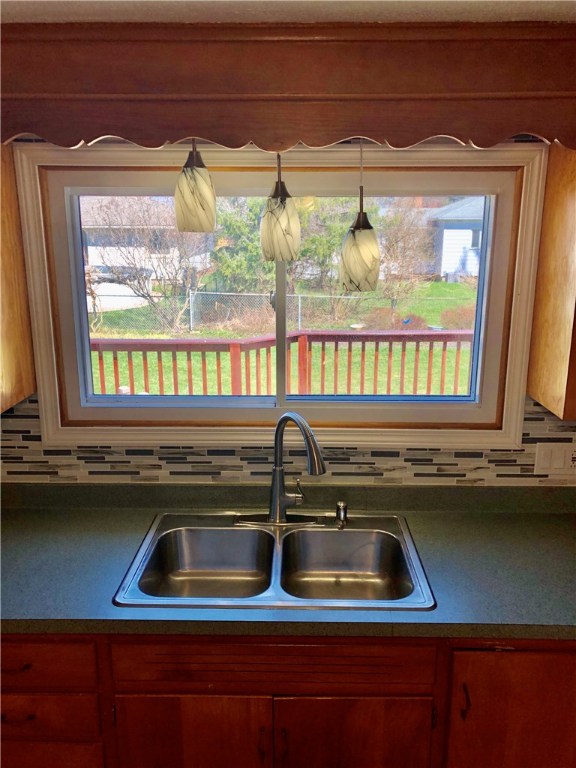 62 Woolacott Road Irondequoit, NY 14621 - Photo 13 of 49 Kitchen