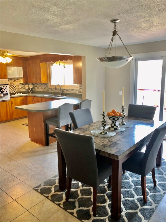 62 Woolacott Road Irondequoit, NY 14621 - Photo 17 of 49 Dinning room