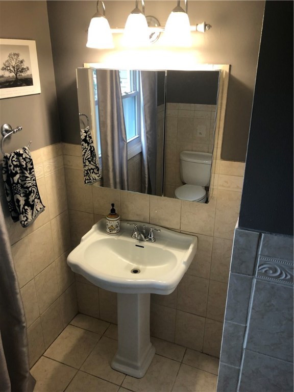 62 Woolacott Road Irondequoit, NY 14621 - Photo 23 of 49 Full bath