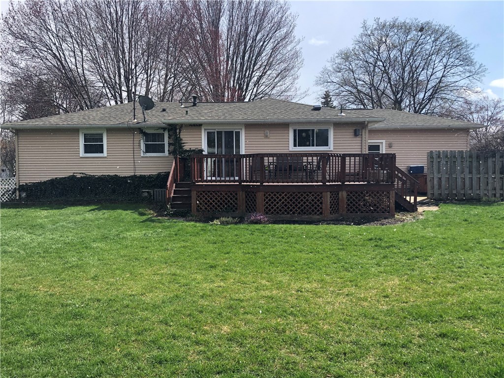 62 Woolacott Road Irondequoit, NY 14621 - Photo 38 of 49 Exterior back