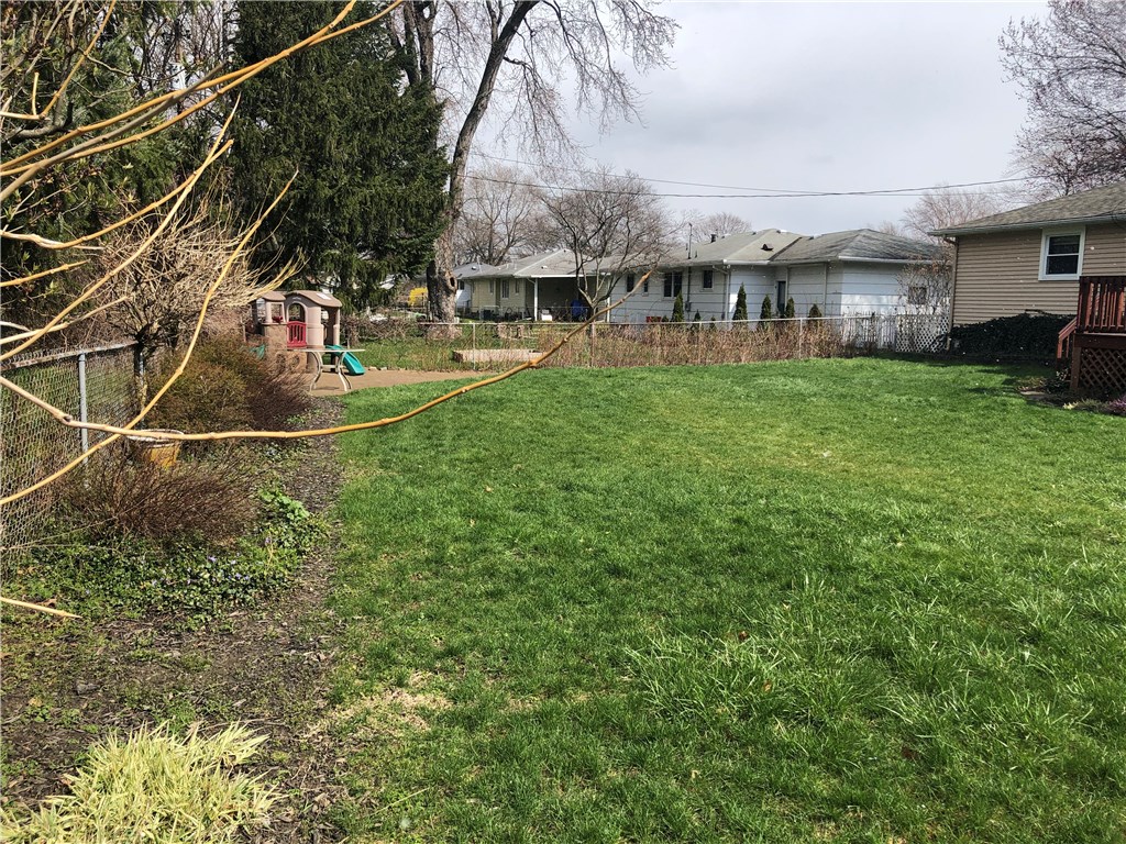 62 Woolacott Road Irondequoit, NY 14621 - Photo 49 of 49 Back yard