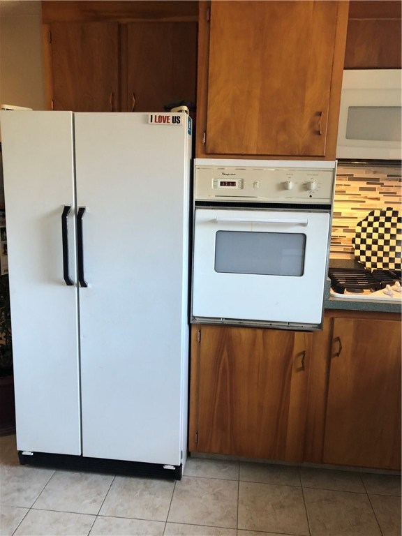 62 Woolacott Road Irondequoit, NY 14621 - Photo 9 of 49 Kitchen