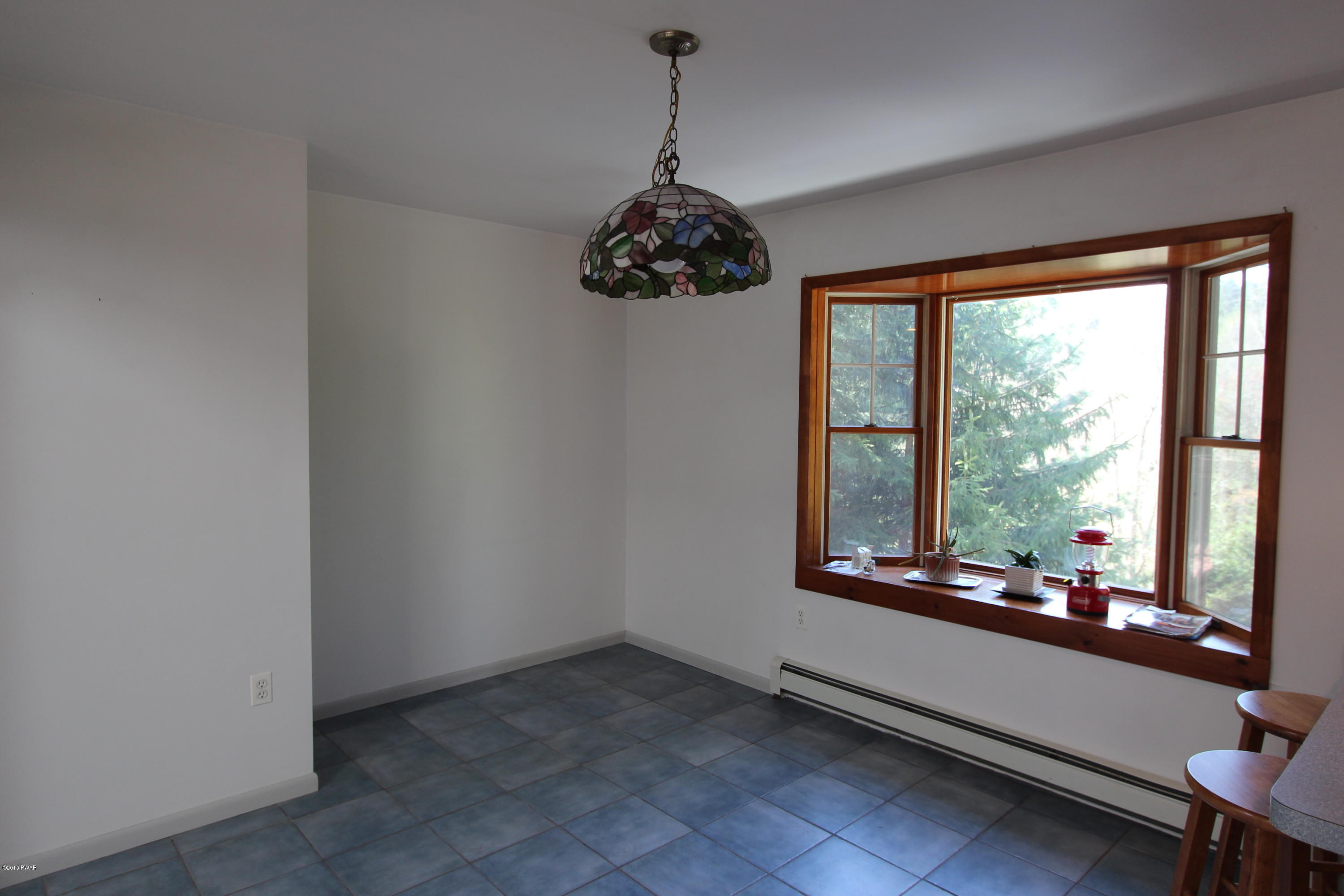 742 Raymondskill Road Milford, PA 18337 - Photo 16 of 26