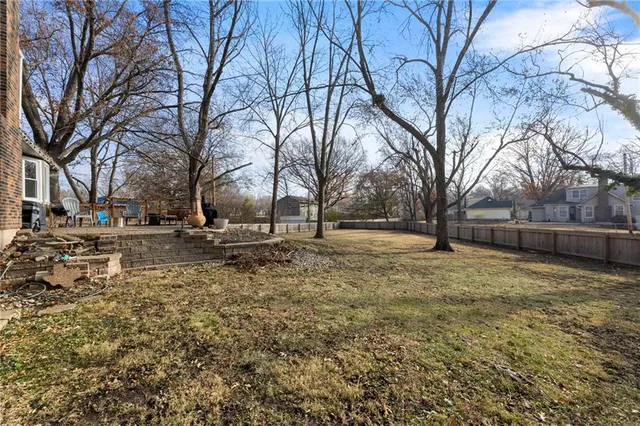 $379,500 | 9609 Hardy Street, Overland Park, KS 66212