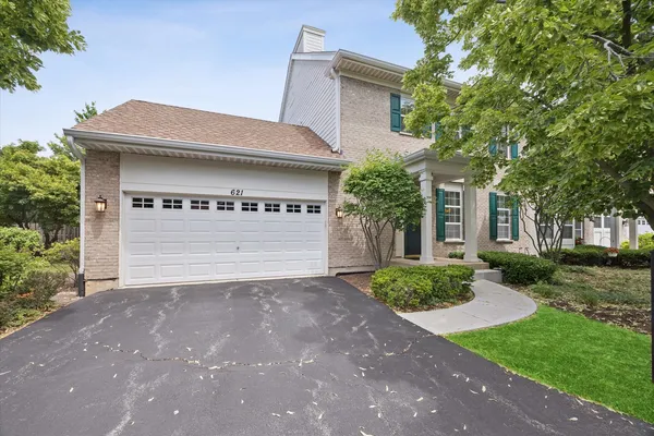 $419,000 | 621 Dunhill Lane, Carol Stream, IL 60188