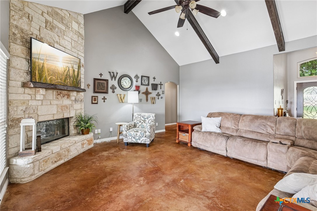 4747 Water Works Road Belton, TX 76513 - Photo 13 of 40 Living Room
