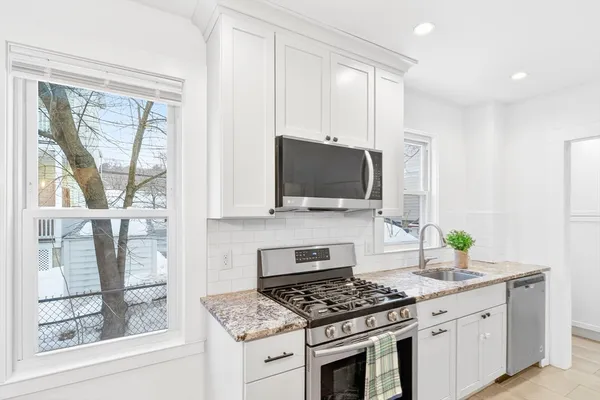 $649,900 | 6 Brattle Street, Unit 1, Arlington, MA 02476