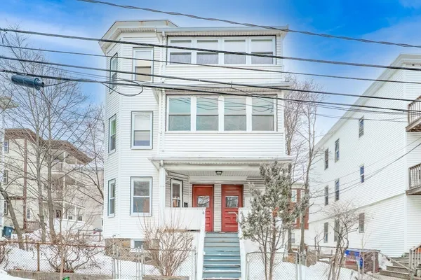 $649,900 | 6 Brattle Street, Unit 1, Arlington, MA 02476