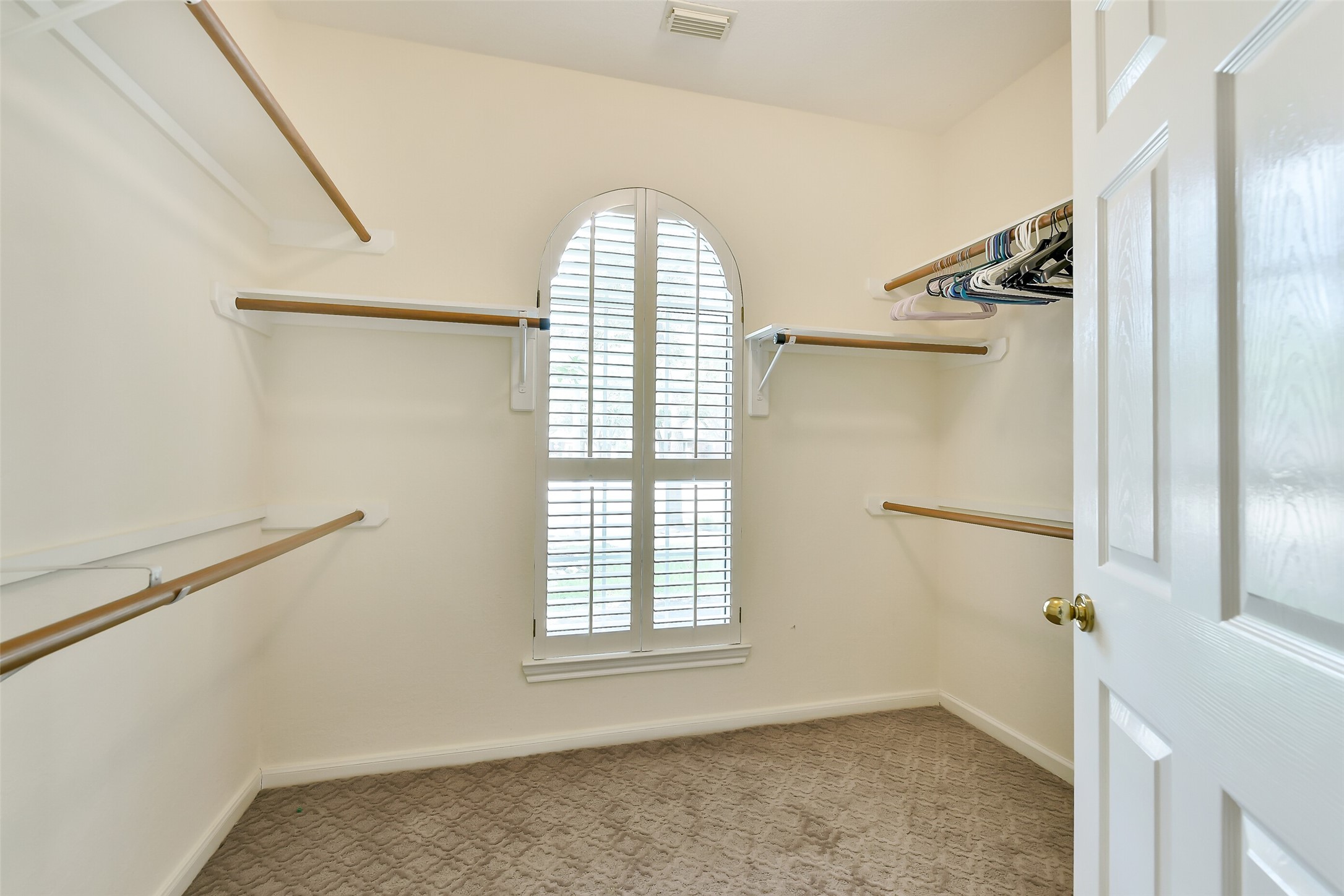 5803 Song Ridge Court Houston, TX 77041 - Photo 24 of 45 a view of an empty room with a window