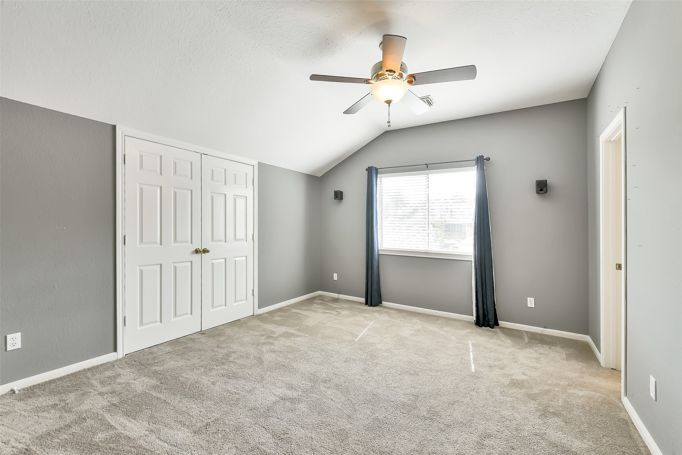 5803 Song Ridge Court Houston, TX 77041 - Photo 28 of 45 a view of an empty room with a window