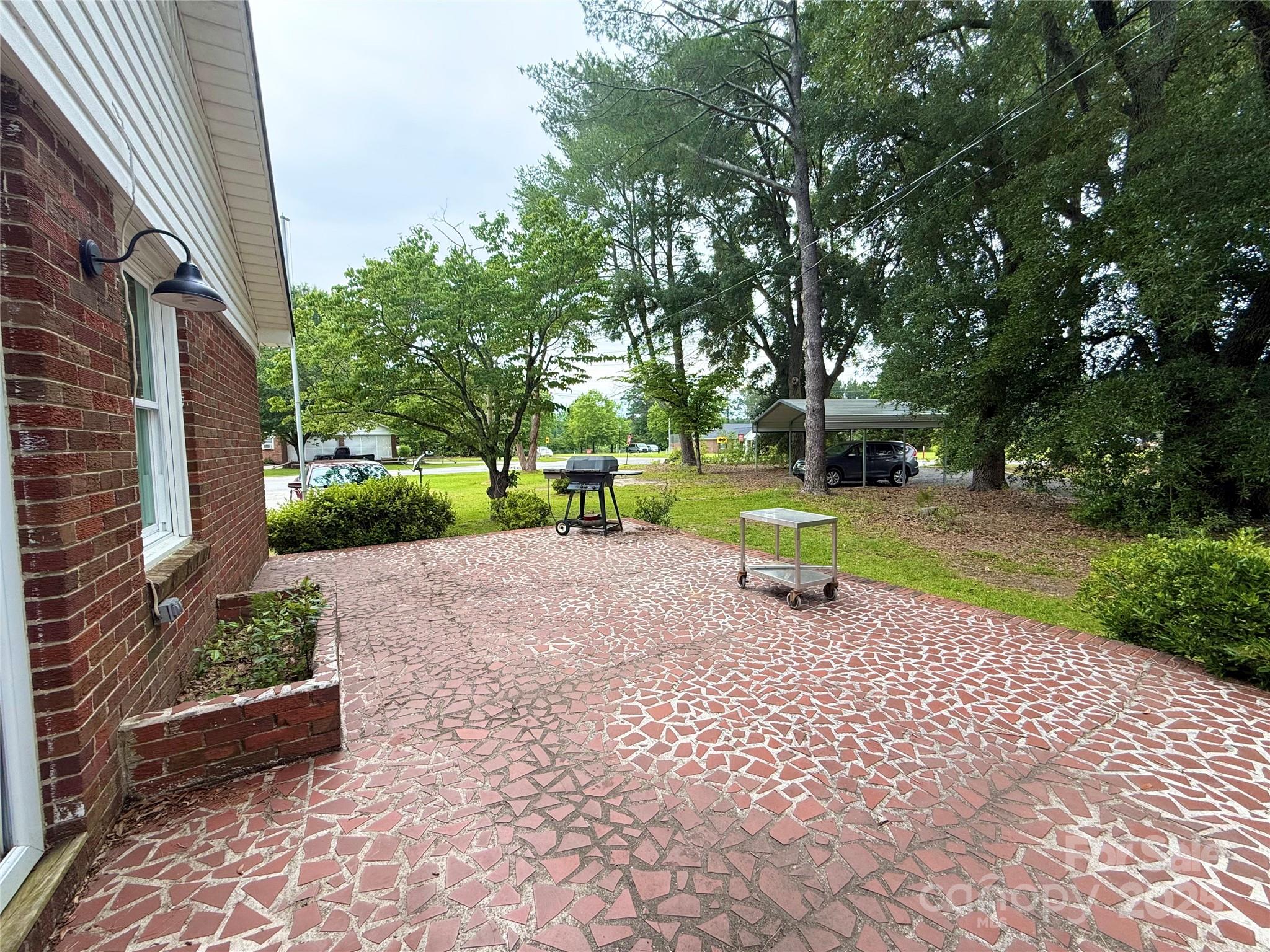 101 Windsor Drive Cheraw, SC 29520 - Photo 6 of 17