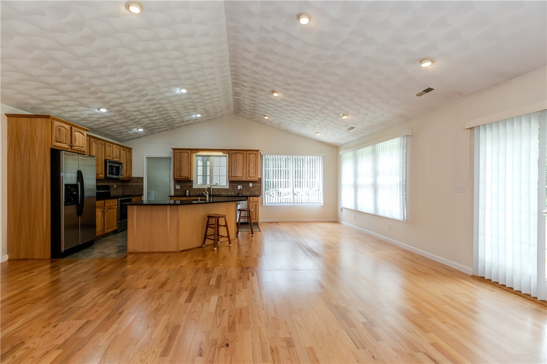 167 Cranberry Ridge Road Glocester, RI 02857 - Photo 13 of 50