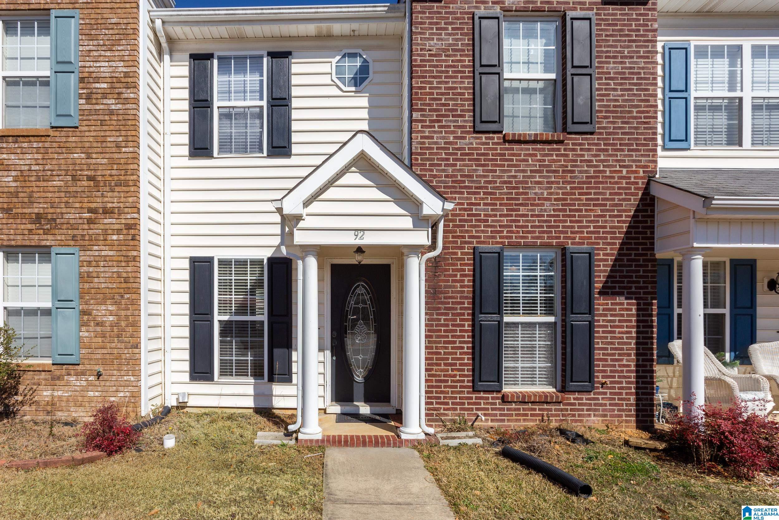 92 Edith Avenue Oxford, AL 36203 - Photo 3 of 32