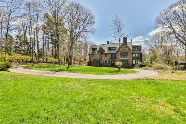 $3,500,000 | 341 Highland Street, Milton, MA 02186