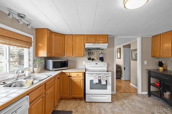 $225,000 | 112 3rd Avenue, Edwardsville, IL 62025