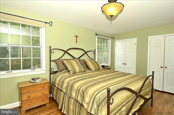 4608 Edgefield Road Bethesda, MD 20814 - Photo 14 of 30 Bedroom (Master)