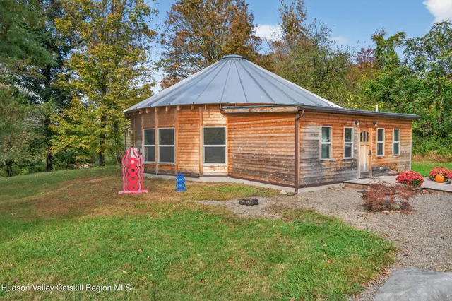 $1,200,000 | 3588 Main Street, Stone Ridge, NY 12484