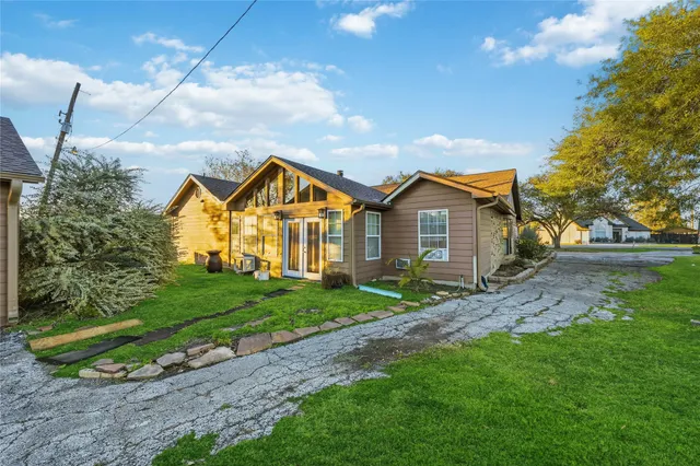 $339,900 | 422 Rice Avenue, Arcola, TX 77583