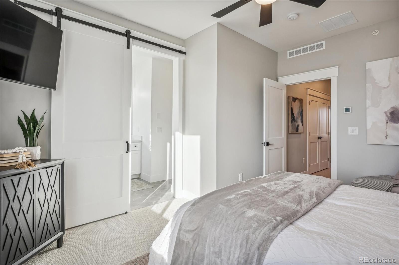 364 East Orchard Road Centennial, CO 80121 - Photo 18 of 29