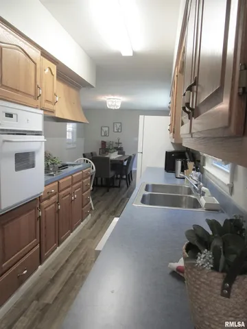 $175,000 | 304 April Avenue, Carmi, IL 62821