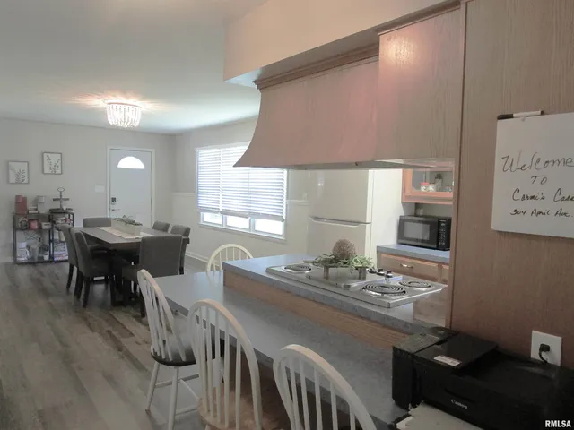 $175,000 | 304 April Avenue, Carmi, IL 62821