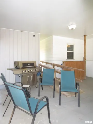 $175,000 | 304 April Avenue, Carmi, IL 62821