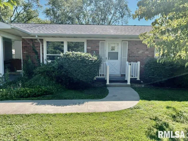 $175,000 | 304 April Avenue, Carmi, IL 62821