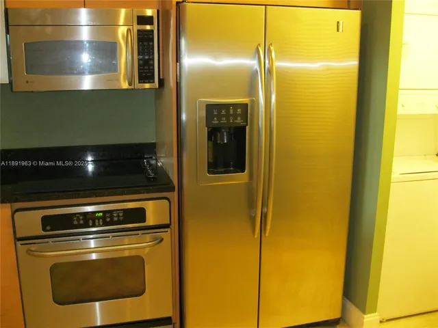 a close view of sink and tap