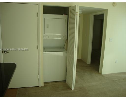 31 Southeast 5th Street, Unit 1210 Miami, FL 33131 - Photo 8 of 26 a view of bathroom