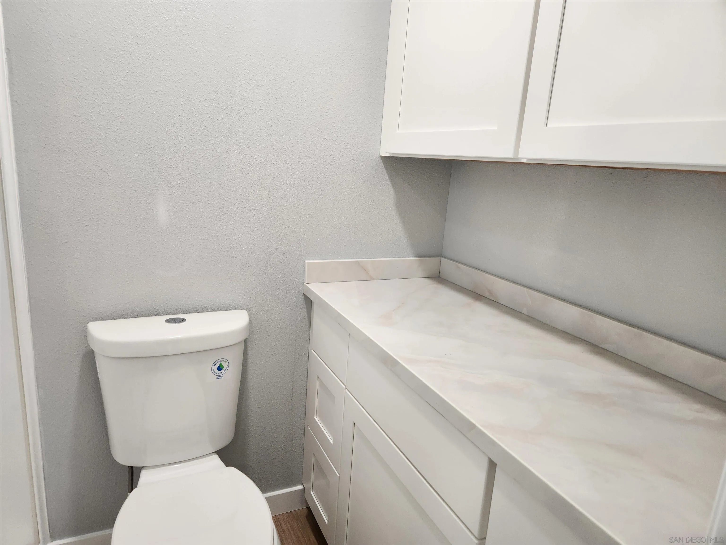 4912.5 Old Cliffs Road San Diego, CA 92120 - Photo 13 of 19 Gallery Image 13