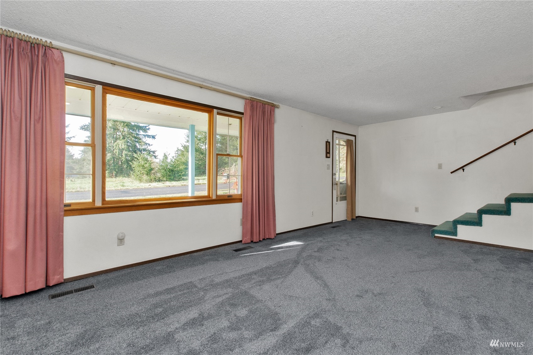 12128 Hunter Loop Road Southwest Rochester, WA 98579 - Photo 12 of 31