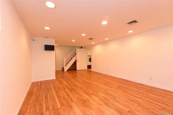 $1,450,000 | 166-36 23rd Avenue | Clearview