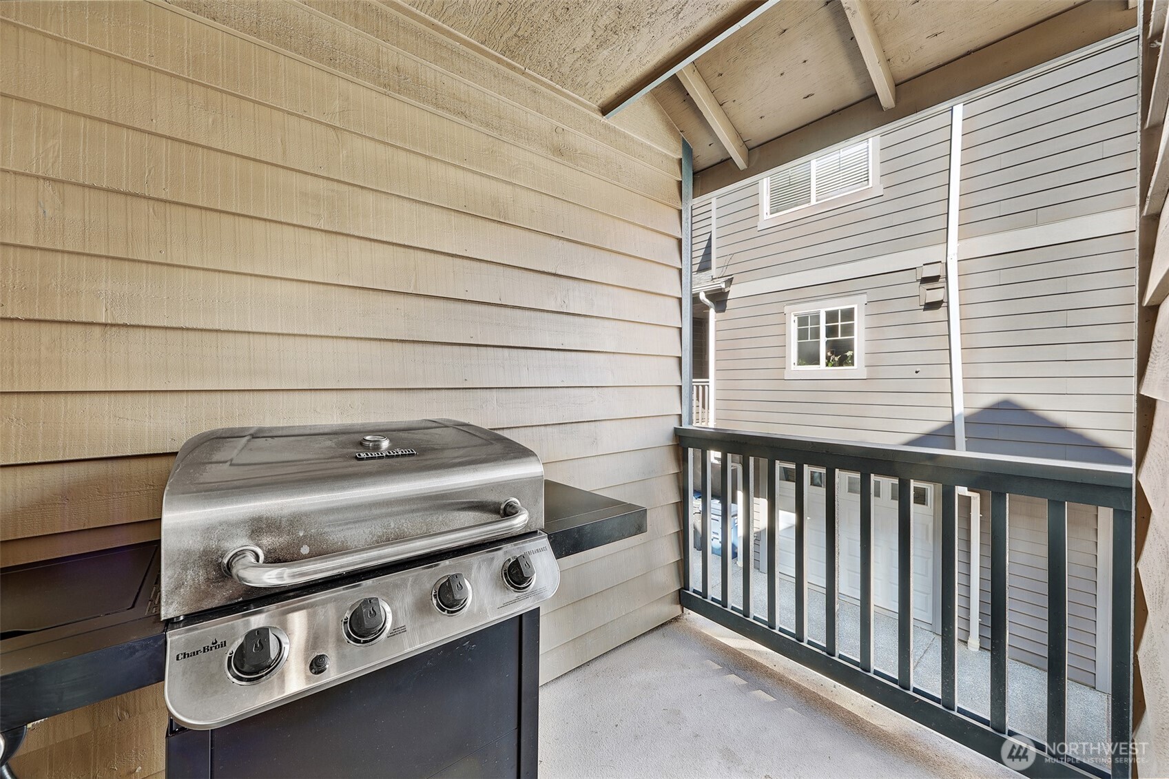 937 North 97th Street Seattle, WA 98103 - Photo 20 of 38