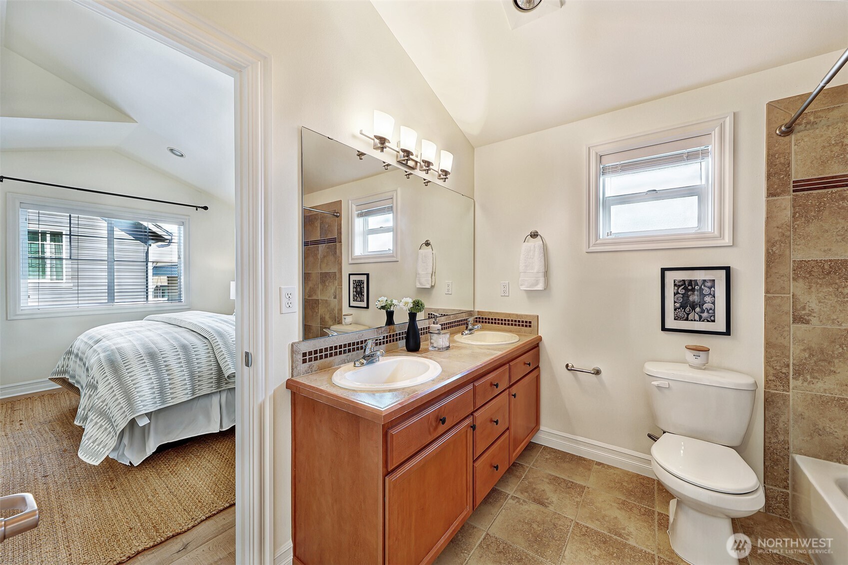 937 North 97th Street Seattle, WA 98103 - Photo 27 of 38