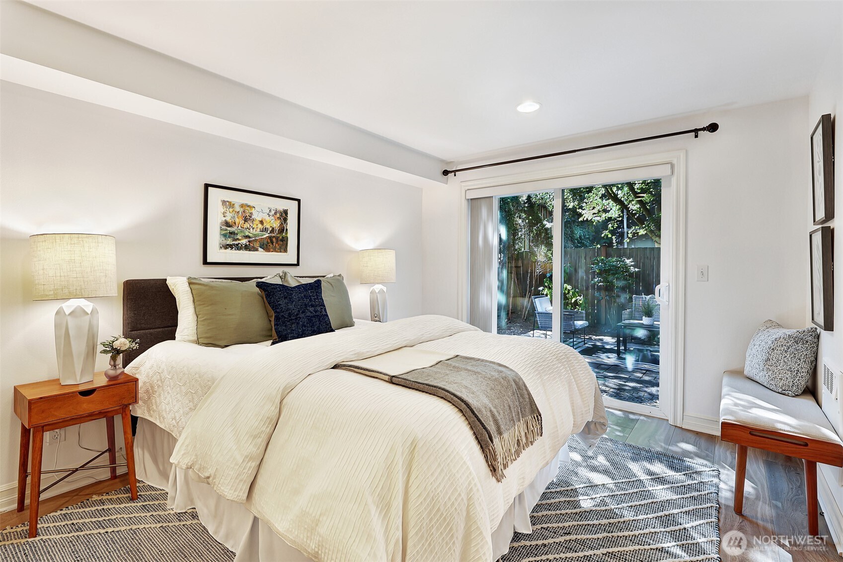 937 North 97th Street Seattle, WA 98103 - Photo 4 of 38