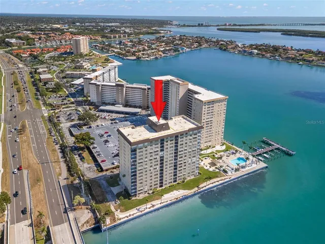 $289,900 | 5220 Brittany Drive South, Unit 1003, St. Petersburg, FL 33715