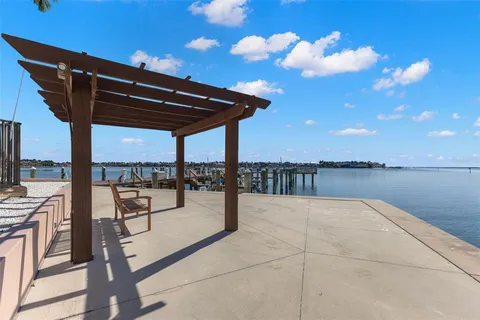 a view of a basketball court
