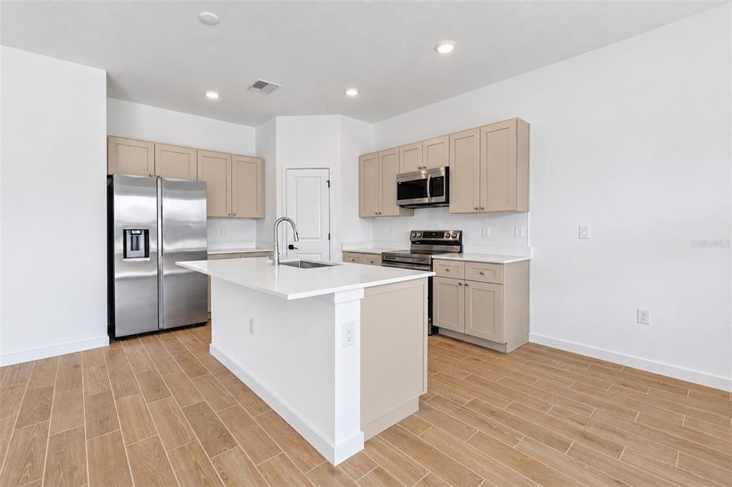 4528 Northwest 35th Pl Road Ocala, FL 34482 - Photo 2 of 12 Gallery Image 2
