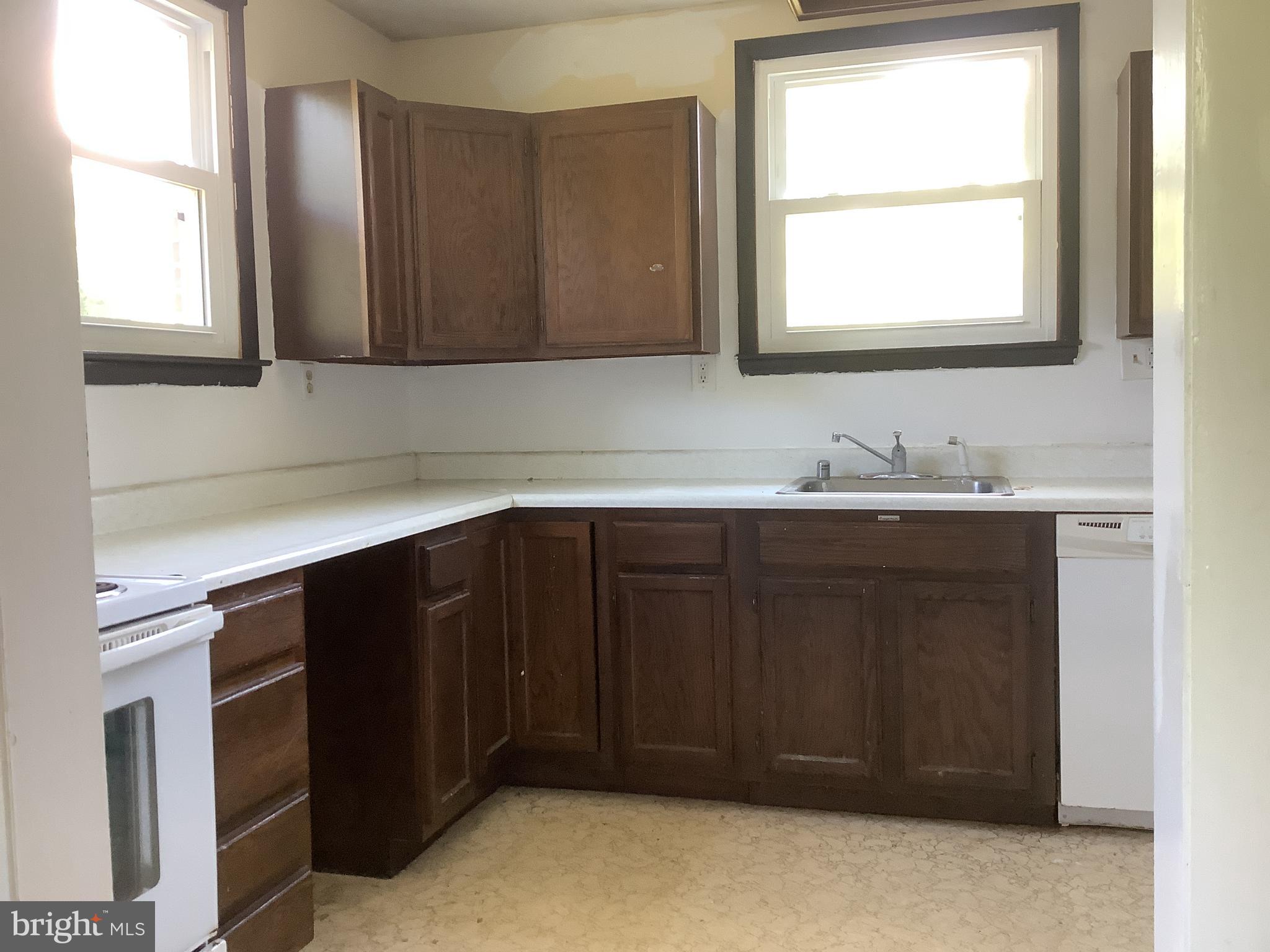 1971 Fairfax Road Annapolis, MD 21401 - Photo 27 of 36 Guest House Kitchen
