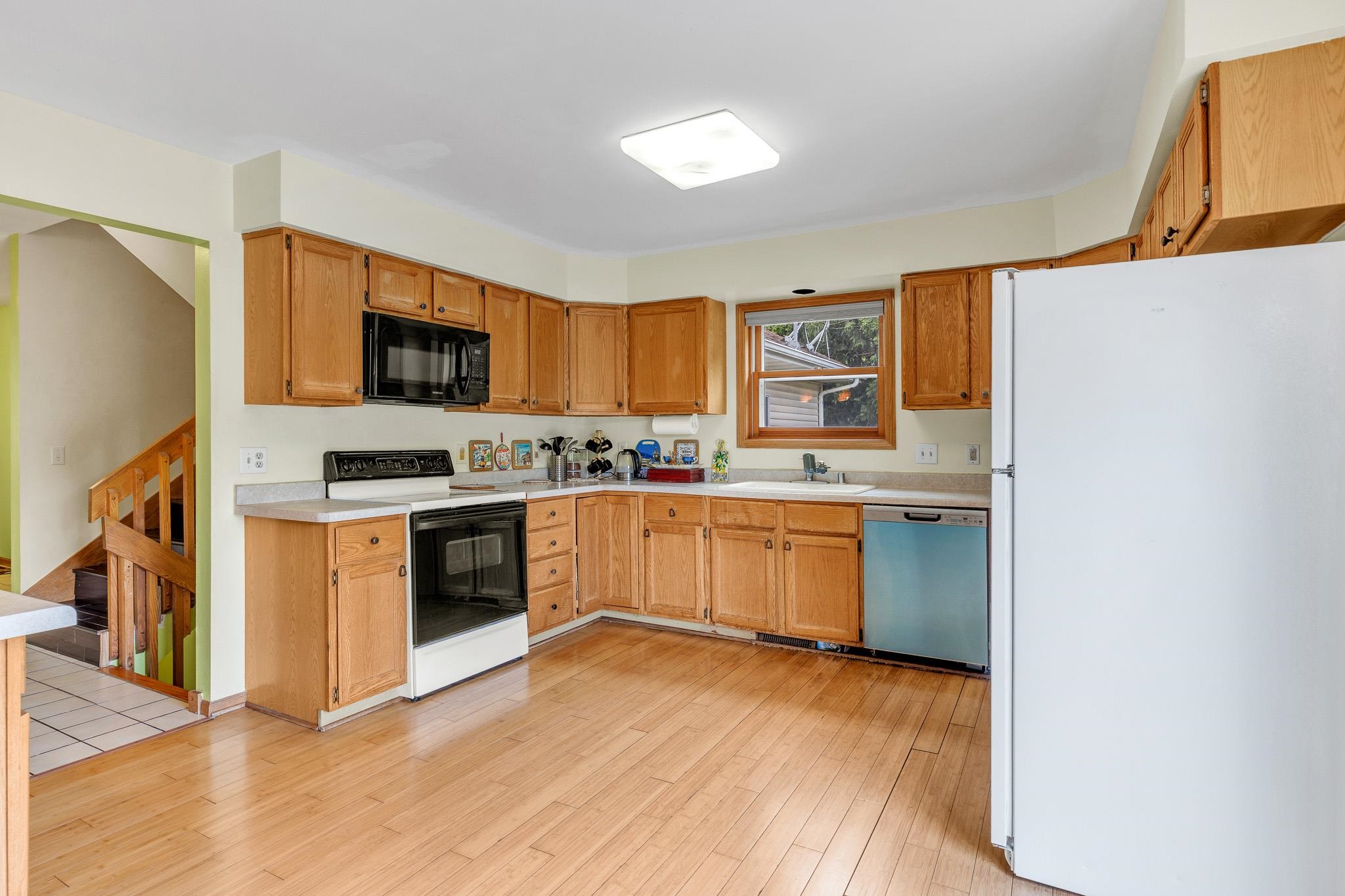 2941 Maple Run Drive Madison, WI 53719 - Photo 14 of 55