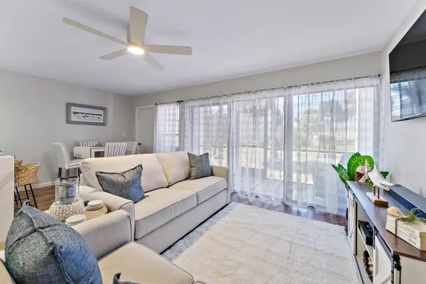 $1,700 | 1605 Highway 1, Unit V6104, Jupiter, FL 33477