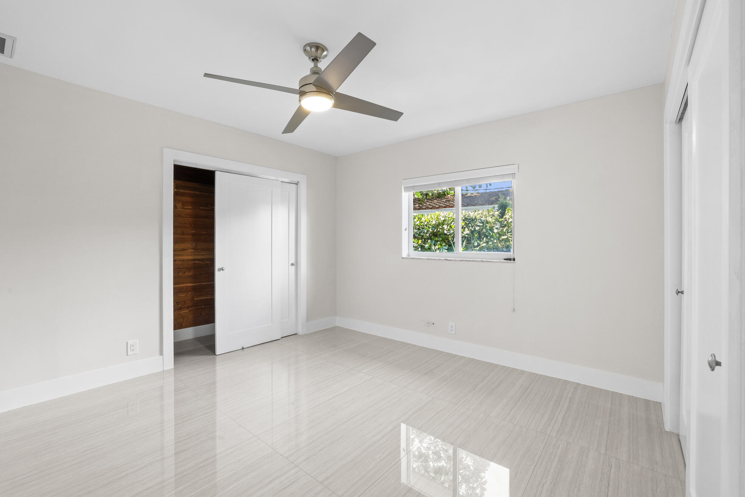 4240 Northeast 22nd Terrace Lighthouse Point, FL 33064 - Photo 19 of 54 20__62_2235