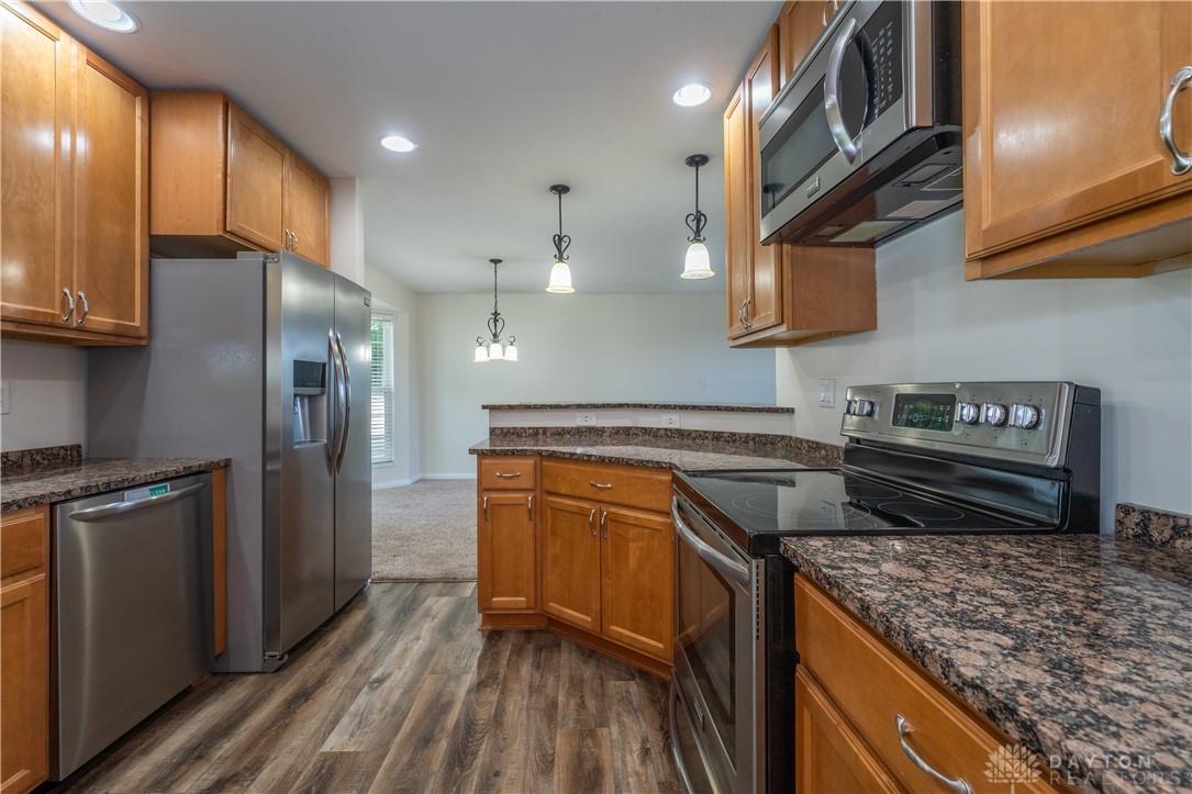 3415 Shakertown Road Beavercreek, OH 45430 - Photo 13 of 77