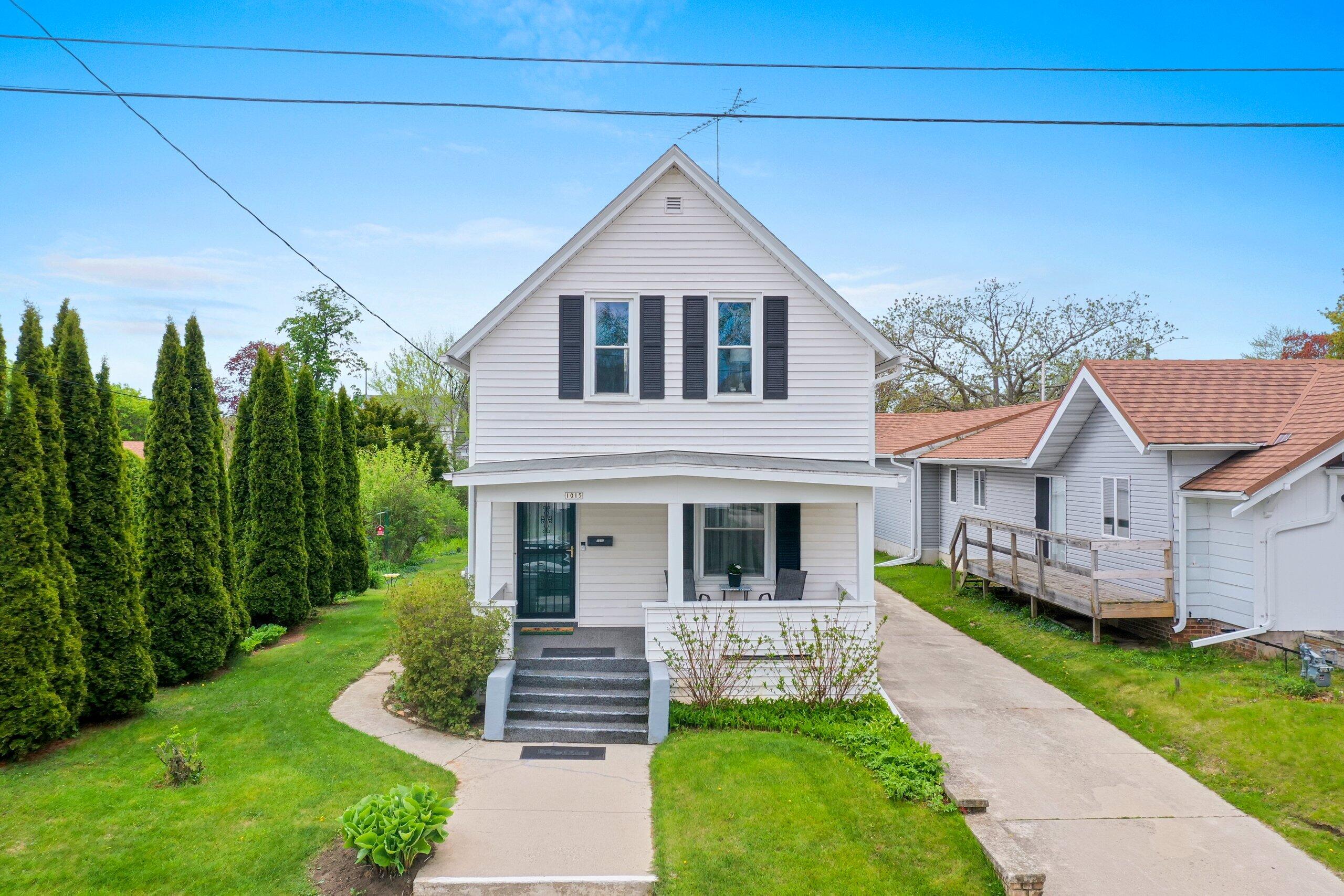 1015 Green Street Manitowoc, WI 54220 - Photo 46 of 46 Green St