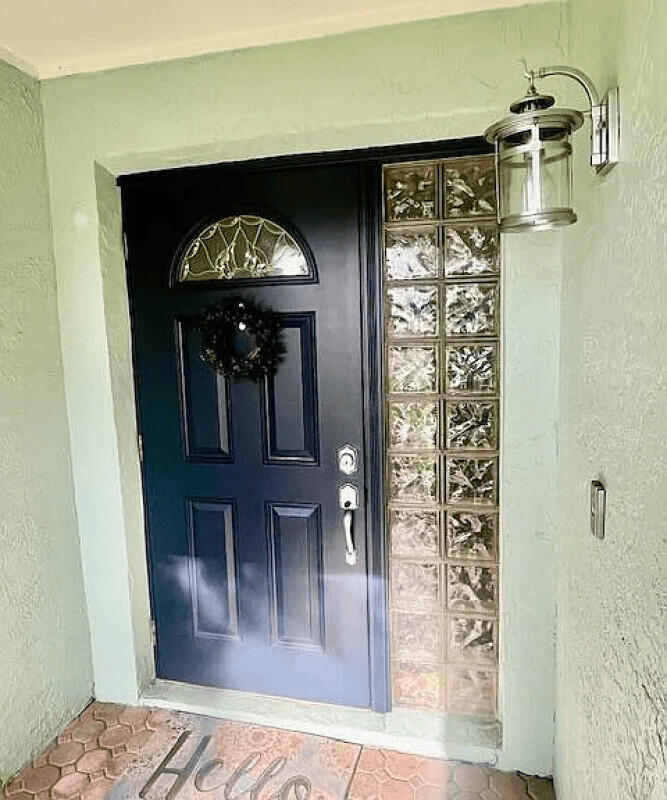 12404 Old Country Road South Wellington, FL 33414 - Photo 2 of 17 2