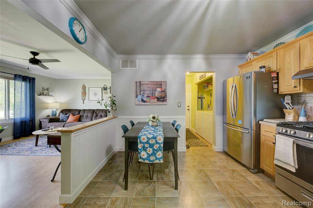 2470 East Highland Road Howell, MI 48843 - Photo 5 of 23