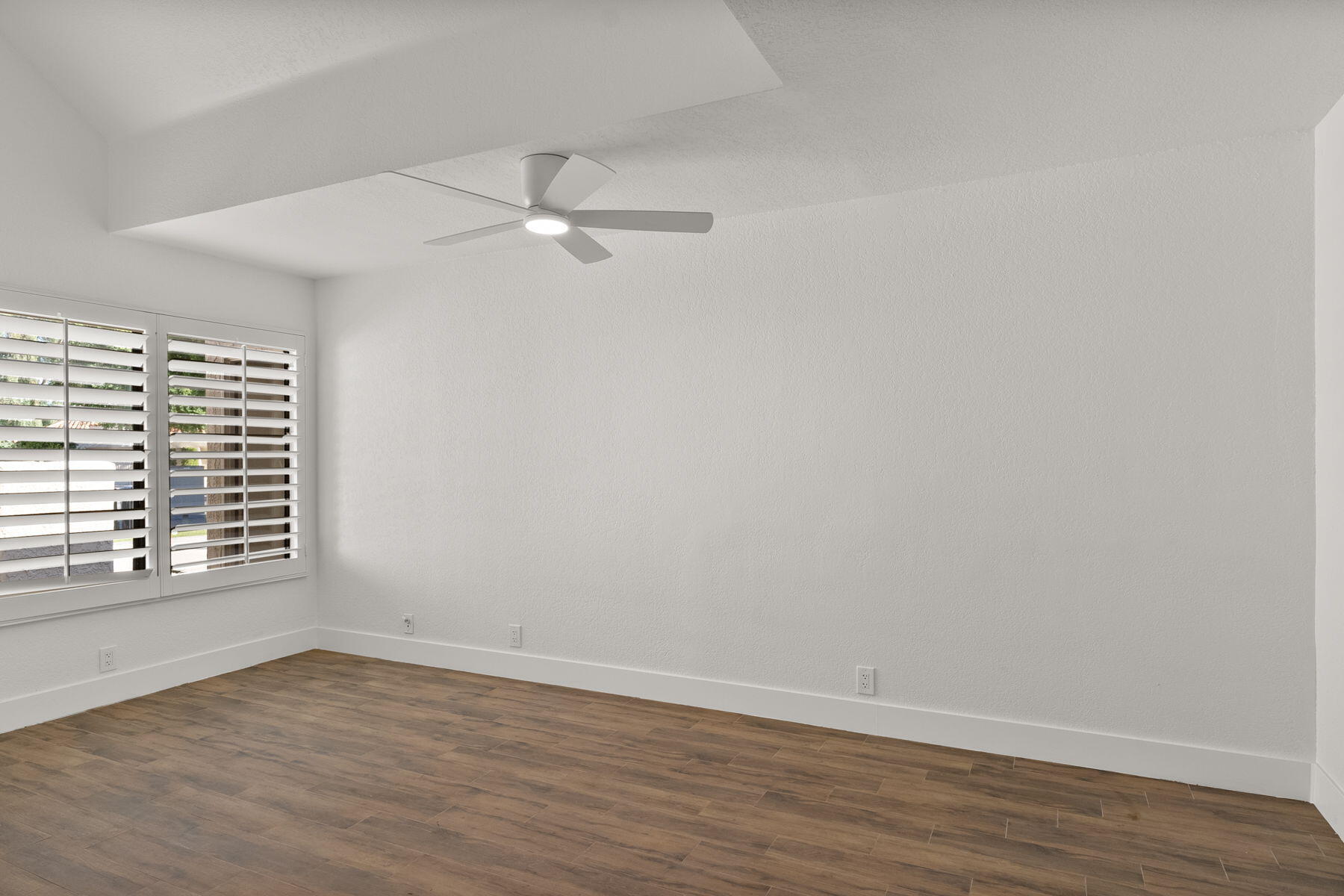 975 St George Circle, Unit B Palm Springs, CA 92264 - Photo 13 of 52 .