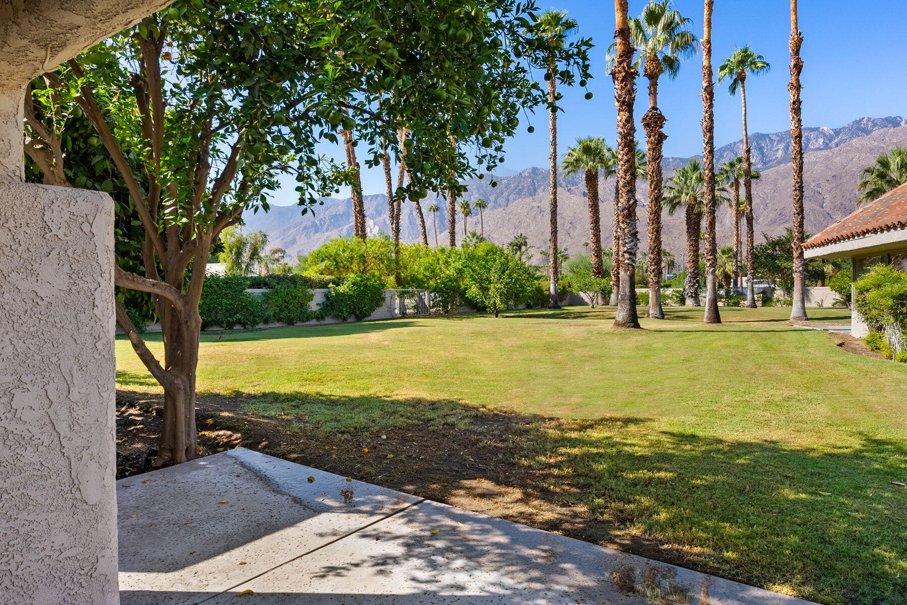 975 St George Circle, Unit B Palm Springs, CA 92264 - Photo 40 of 52 .