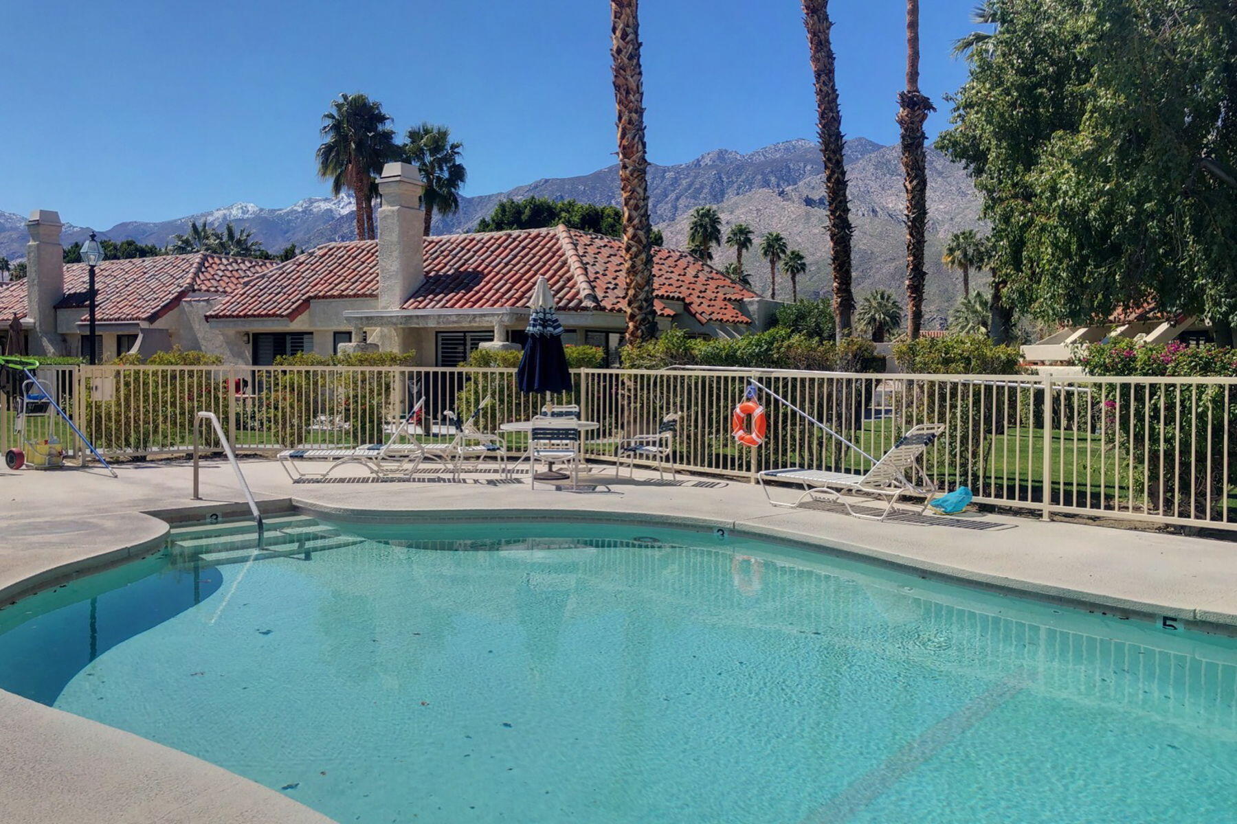 975 St George Circle, Unit B Palm Springs, CA 92264 - Photo 44 of 52 .