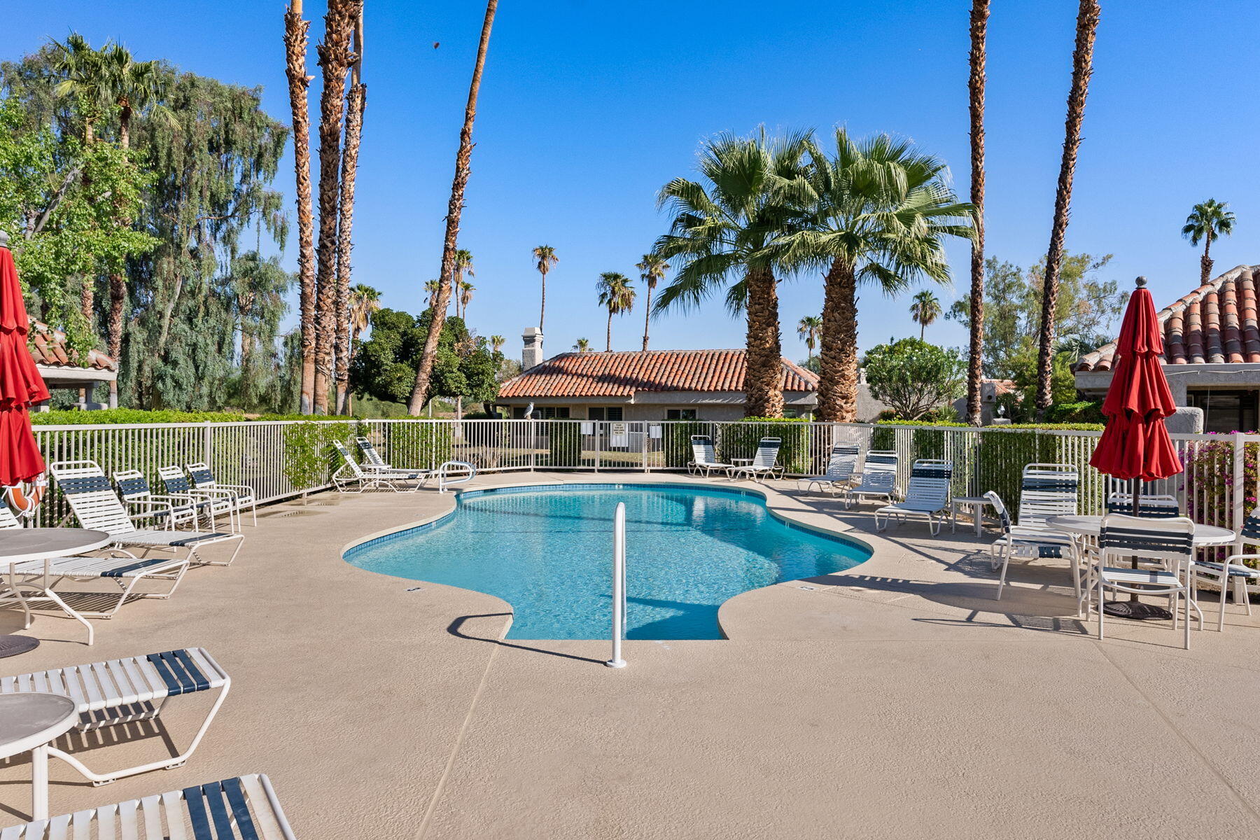 975 St George Circle, Unit B Palm Springs, CA 92264 - Photo 48 of 52 .